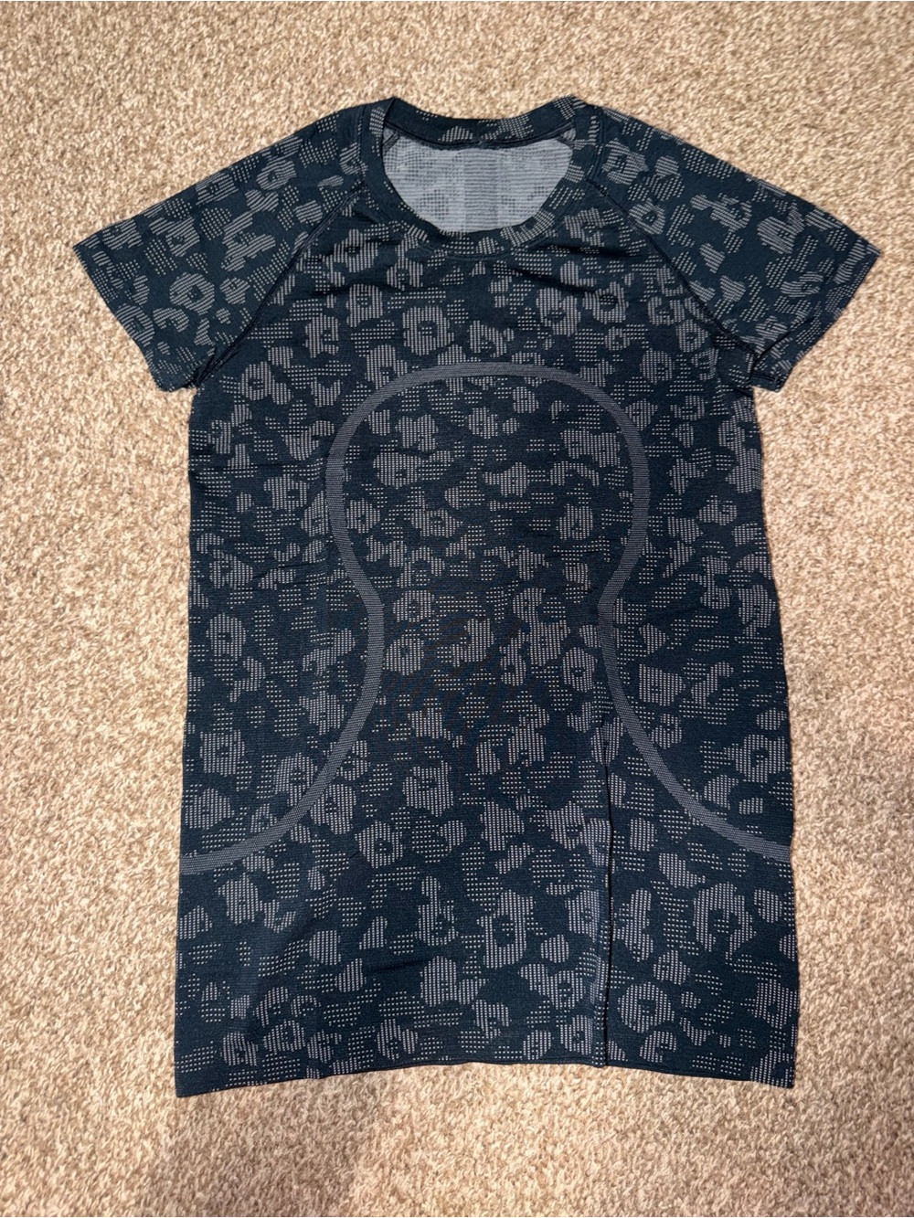 lululemon athletica Navy & Gray Cheetah Short Sleeve Athletic Tee